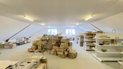 Pronájem skladu - komerčního prostoru 683 m2 ve 3.NP s výtahem - Jirny, Tovární 26 Praha východ, cena 58055 CZK / objekt / měsíc, nabízí 