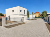 Prodej novostavby rodinného domu 5+kk, 132,9 m2, pozemkem 602m2, Roudnice nad Labem E, cena 13900000 CZK / objekt, nabízí 