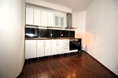 Exkluzivně nabízíme pronájem bytu 1+kk, 42,65m2, ve 2.NP, ul. Náměstí Míru, Mělník - centrum, cena 13000 CZK / objekt / měsíc, nabízí 