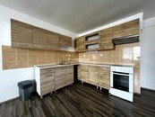 Exkluzivně nabízíme pronájem bytu 2+kk, 51m2, ul. Řípská, Mělník, cena 14000 CZK / objekt / měsíc, nabízí 