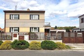 Rodinný dům 5+1 /143 m2 se zahradou, garáží, dílnou, bazénem, dvougenerační bydlení - Lysá nad Labem, cena 10785000 CZK / objekt, nabízí Reality PROSTOR s.r.o