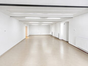 Nabídka pronájmu - přízemní skladové prostory 94m2 + kancelář 12m2 - Jirny, Tovární 26, Praha-východ, cena 25000 CZK / objekt / měsíc, nabízí 