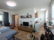 Pronájem bytu 1+kk/B/S, 34 m2, ul. Na Růžovém poli, Kladno., cena 12000 CZK / objekt / měsíc, nabízí