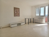 Pronájem hezkého bytu 2+1/L/S, 52 m2, ul. Chomutovská, Kadaň., cena 9800 CZK / objekt / měsíc, nabízí Soccer Reality s.r.o.