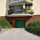 Pronájem garážového stání, Praha 5 - Smíchov, ul. Na Hřebenkách., cena 2000 CZK / objekt / měsíc, nabízí Soccer Reality s.r.o.