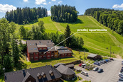Z obýváku přímo na sjezdovku! Stylový apartmán 1+kk s balkonem a parkováním - Prkenný Důl, cena 3736800 CZK / objekt, nabízí 