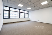 Pronájem tří kanceláří 114 m2 ulice Sokolovská, Praha 9, cena 15828 CZK / objekt / měsíc, nabízí Soccer Reality s.r.o.