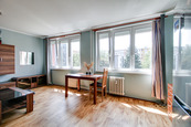 Prodej bytu 1+kk, 39,3 m2 s garážovým stáním a sklepem, Praha 9 - Letňany, ul. Třinecká., cena 7370000 CZK / objekt, nabízí 