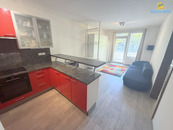 Pronájem bytu 2+kk balkon parkování Pod Harfou Praha 9 Vysočany, cena 20000 CZK / objekt / měsíc, nabízí Reality Nebe