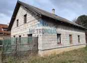 Stavební pozemek s hrubou stavbou a platným povolením, cena 9999000 CZK / objekt, nabízí METROPOLIS REALITY, s.r.o.