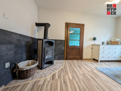 Pronájem 2+1(parametry 3+kk) Česká Lípa, společná zahrada s pergolou, krbová kamna, cena 11500 CZK / objekt / měsíc, nabízí 