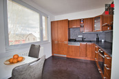 Pronájem bytu 3+1 85m2, ulice Na Bojišti, cena 17000 CZK / objekt / měsíc, nabízí 