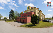 Pronájem bytu 1+1 s terasou, cena 15000 CZK / objekt / měsíc, nabízí 