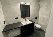 K pronájmu moderní byt 2+kk s balkonem, 32 m2, Hořice, ul. Sladkovského, cena 11900 CZK / objekt / měsíc, nabízí 