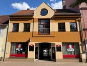 Nabízíme k pronájmu prostory bývalého uzenářství (1)