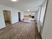 Pronájem bytu 2+kk v ulici A.Sochora v Teplicích (1803), cena 13500 CZK / objekt / měsíc, nabízí 