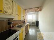 Pronájem bytu s balkonem 2+1, Pražské sídliště, cena 10800 CZK / objekt / měsíc, nabízí 