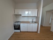 Pronájem bytu 1+1, 2.NP, balkón, ul. Žižkova, Jihlava., cena 11500 CZK / objekt / měsíc, nabízí 