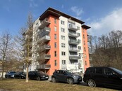 Pronájem bezbariérového bytu 2+kk (46,50 m2) s parkovacím místem na ul. U Dlouhé stěny, Jihlava., cena 14000 CZK / objekt / měsíc, nabízí LK REAL s.r.o.