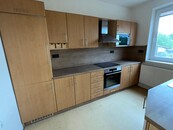 Pronájem prostorného bytu 3+1 (102 m2) v rodinném domě - Malý Beranov, Jihlava., cena 18000 CZK / objekt / měsíc, nabízí 
