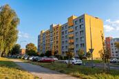 Pronájem bytu 1+1 37 m2, Čsl. Armády, Karviná, cena 7500 CZK / objekt / měsíc, nabízí 