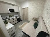 Pronájem bytu 2+kk, 23m2, Praha 2, Vinohrady, cena 25900 CZK / objekt / měsíc, nabízí Mgr. Jan Vodenka