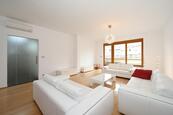 Pronájem 4+kk 132m2 + terasa 32m2, 2x koupelna výtah garáž sklep, Praha 6 Petřiny, cena 65000 CZK / objekt / měsíc, nabízí