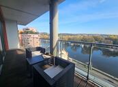 Pronájem luxusního zař. 2+kk, 70m2, terasa, garáž, Jankovcova - Praha 7, cena 33000 CZK / objekt / měsíc, nabízí 