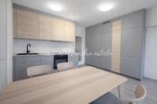 Pronájem bytu 1+kk s terasou/zahrádkou, cena 22000 CZK / objekt / měsíc, nabízí 