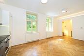 Romantika první republiky. Rekonstrukce 1+kk 30m2 sklep zahrada, Anděl metro 7min pěšky, cena 16000 CZK / objekt / měsíc, nabízí 