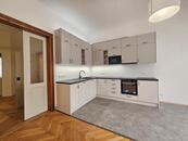 Krásný prostorný kompletně zrekonstruovaný byt 3+1, 104 m², Praha 3 Vinohrady, Jiřího z Poděbr, cena 39500 CZK / objekt / měsíc, nabízí 