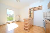 Pronájem 2+kk 42m2 terasa 6m2 výtah Praha 9 Vysočany, cena 17000 CZK / objekt / měsíc, nabízí 