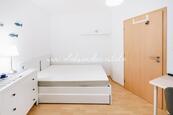 Pronájem bytu 2+kk, 38 m2 - Praha 8 - Troja, cena 20000 CZK / objekt / měsíc, nabízí Mgr. Jan Vodenka