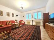 Pronájem zařízeného bytu 2+1, oddělená ložnice, 69m2, hned vedle OC Bořislavka, cena 25000 CZK / objekt / měsíc, nabízí 