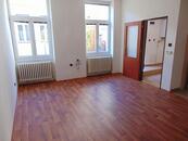 1+kk 35m Praha 5 Smíchov, cena 12500 CZK / objekt / měsíc, nabízí 