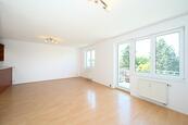 Pronájem nezařízeného 2+kk 67,5m2 Vestec, balkon, jedno parkovací stání, komora, cena 22000 CZK / objekt / měsíc, nabízí 