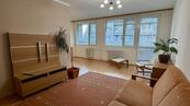 Pronájem bytu 3+kk, 65 m² + lodžie 7 m² + sklep | Praha Újezd nad Lesy, Rohožník, cena 19900 CZK / objekt / měsíc, nabízí 