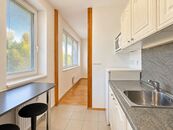 Zařízený byt 1+kk, v novostavbě, s parkingem, Kobylisy, cena 15900 CZK / objekt / měsíc, nabízí Mgr. Jan Vodenka