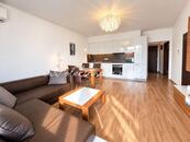 Pronájem bytu 2+kk, 58 m² s balkonem 10 m² Praha-Libeň, ulice V Mezihoří, cena 32000 CZK / objekt / měsíc, nabízí 
