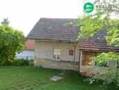 Pozemek vč. RD k demolici či kompletní rekonstrukci, cena 999000 CZK / objekt, nabízí 