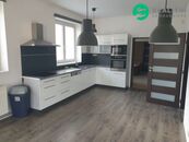 3+KK (120m2) s krbem, cena 25000 CZK / objekt / měsíc, nabízí 