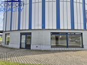 Pronájem komerčního prostoru, Ostrava-Svinov, bývalý parkovací dům KOMA, prostor č. 1, 43m², cena 300 CZK / m2 / měsíc, nabízí 
