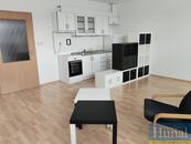Pronájem bytu 1+kk v Jindřichově Hradci, cena 9500 CZK / objekt / měsíc, nabízí Reality Hunal