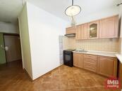 Prodej bytu 2+1 v Nové Roli, ul. 1. Máje, cena 2290000 CZK / objekt, nabízí 