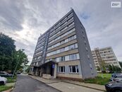 Byt 1+1, OV, 43 m2, 4. patro, výtah, panel, cena 3900000 CZK / objekt, nabízí