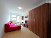 Pronájem bytu 1+1, 43 m2, cihla, 2x balkon, cena 12000 CZK / objekt / měsíc, nabízí 