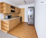 Pronájem bytu 2+kk, cihla, 47 m2, 5. patro, cena 12000 CZK / objekt / měsíc, nabízí Tomáš Lenner