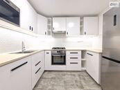 Byt 3+1 (2+1)/ 3x zaskl. lodžie, sklep, OV, 89,2 m2, cihla, 1. patro, cena 6490000 CZK / objekt, nabízí 