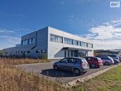 Pronájem výrobní haly 1.500 m2, 580 m2 kanceláře a příslušenství, vše na pozemku s výměrou 7.637 m2, cena 280000 CZK / objekt / měsíc, nabízí 