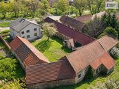 Vyjímečný venkovský areál v obci Radouš u Hostomic, cena 12490000 CZK / objekt, nabízí 